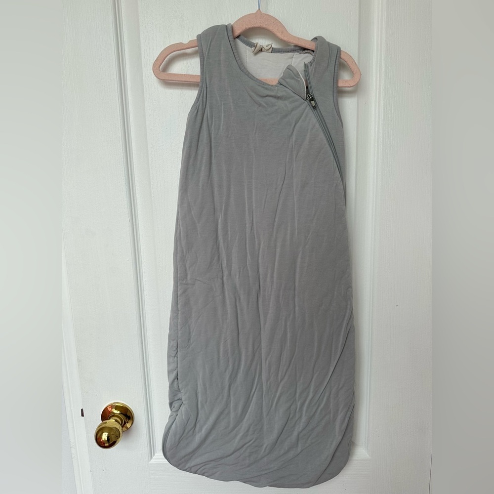 Kyte BABY Asymmetrical Sleeveless Gray Outfit